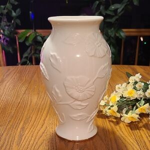 Lenox Ivory Poppy Embossed Floral Vase